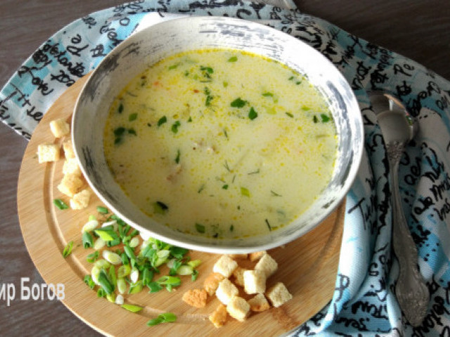 Сырный суп. Вкусный куриный суп с сыром.